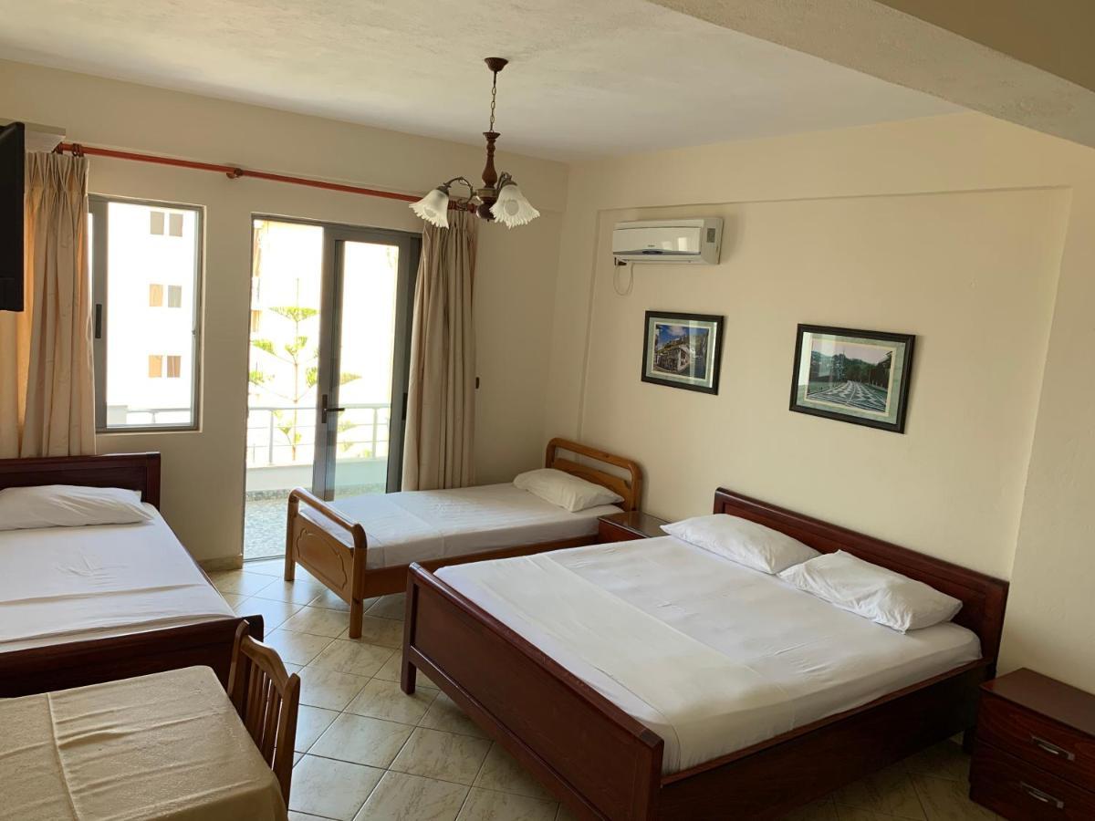 The First Hotel Saranda Zewnętrze zdjęcie