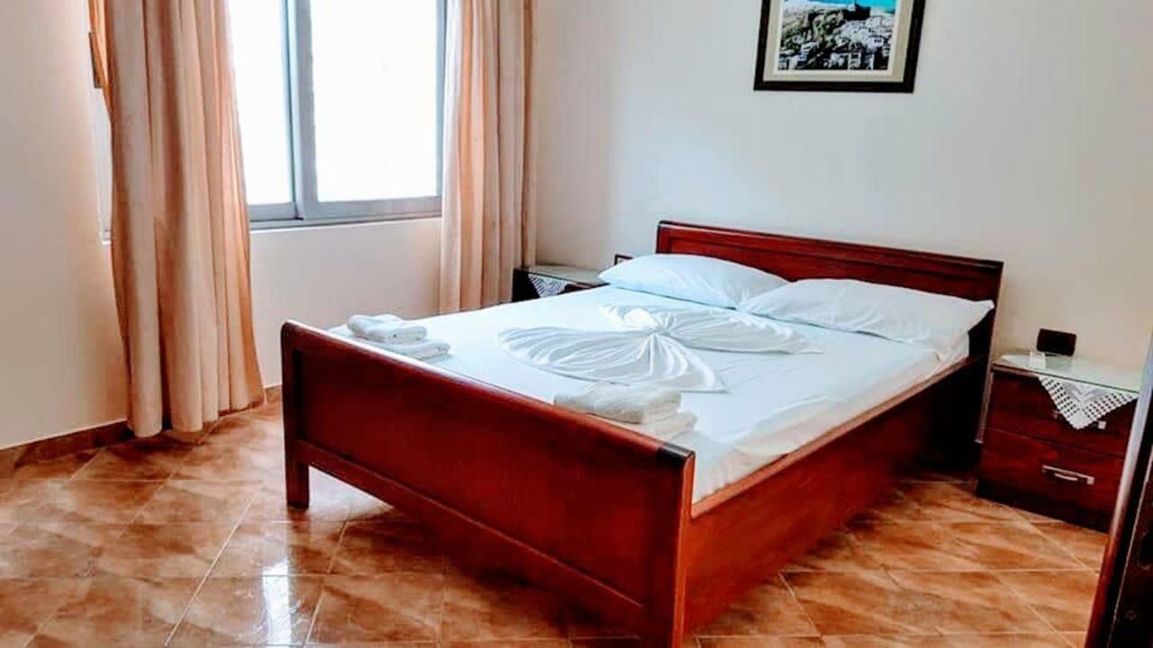 The First Hotel Saranda Zewnętrze zdjęcie