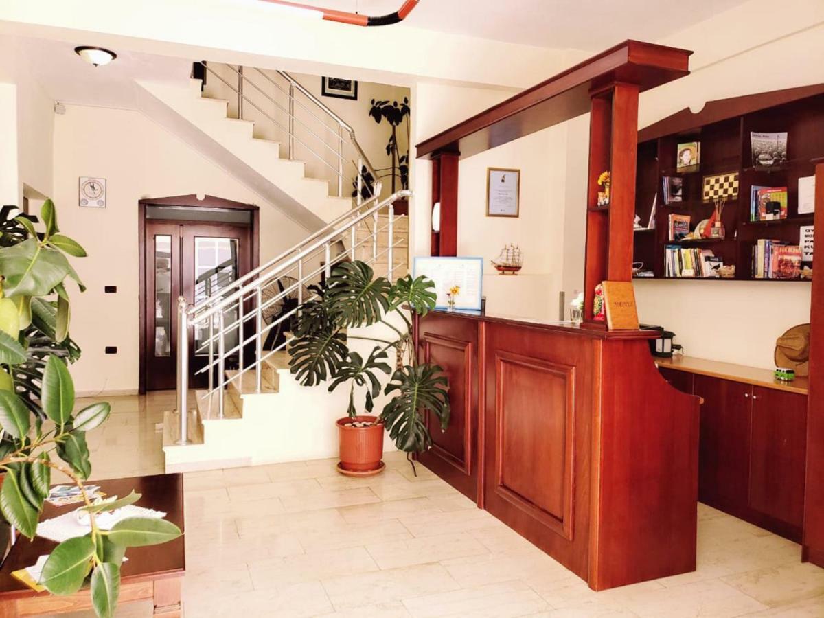 The First Hotel Saranda Zewnętrze zdjęcie